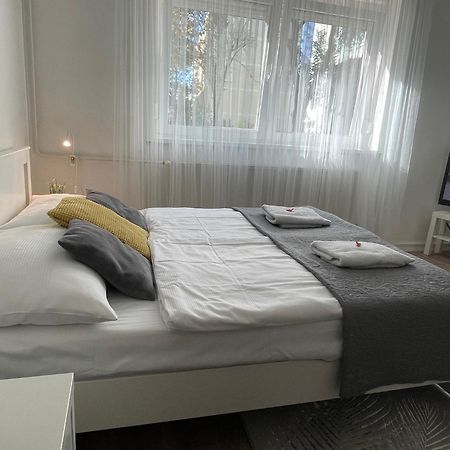 Magnolia Apartman Gyor Exterior photo